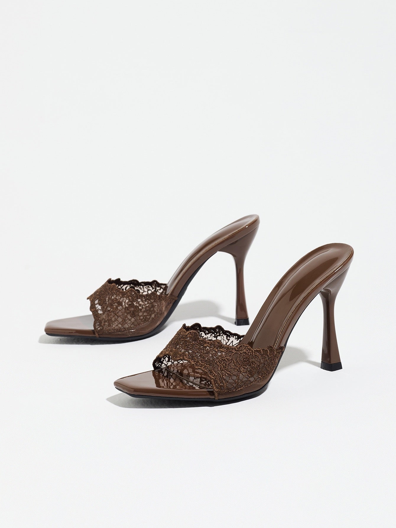 Élise Heels